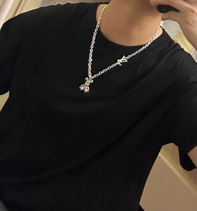 Lightweight Louis Vuitton Necklaces 248524