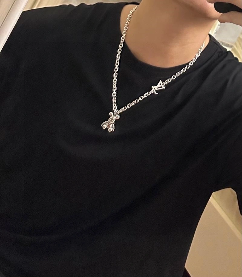Lightweight Louis Vuitton Necklaces 248524