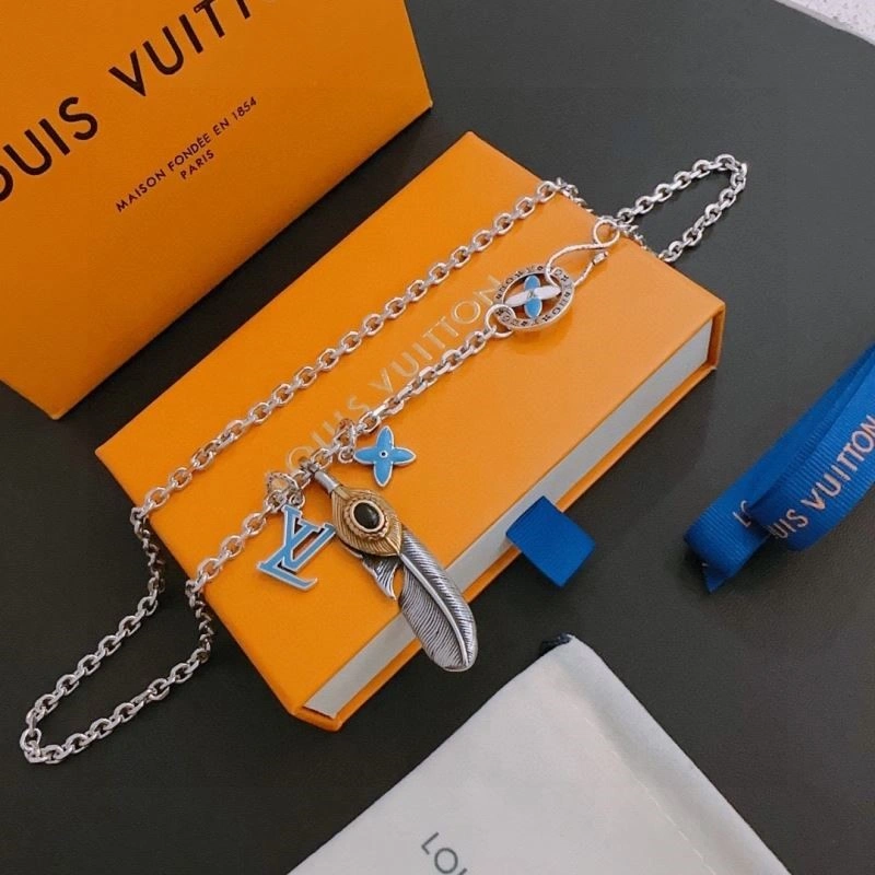Upgraded Louis Vuitton Necklaces 248525