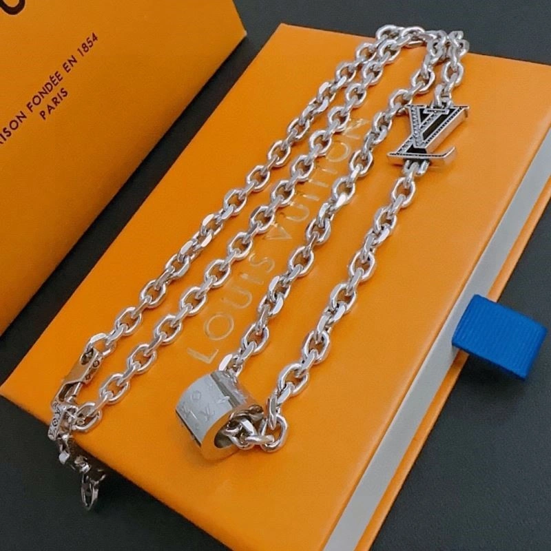 Bold Louis Vuitton Necklaces 248545