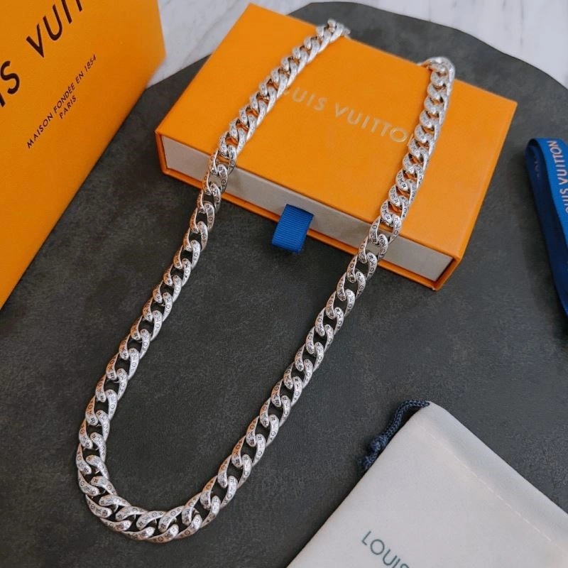 Louis Vuitton Necklaces ComfortFit 248522