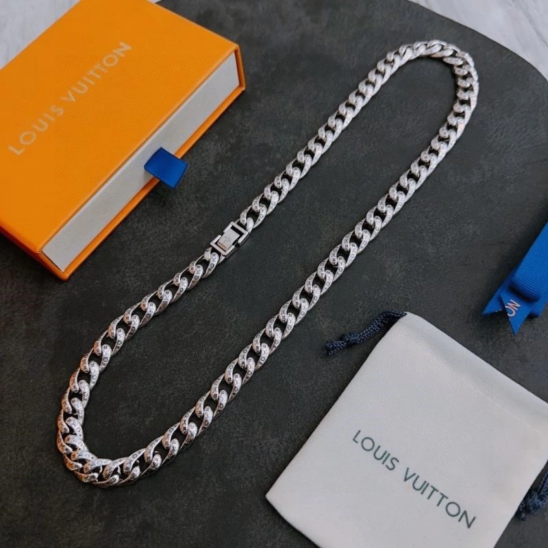 Louis Vuitton Necklaces ComfortFit 248522