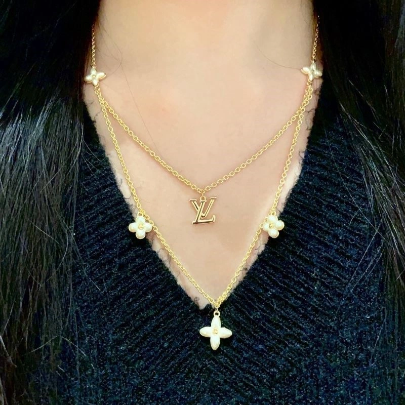 Louis Vuitton Necklaces TimelessDesign 248530