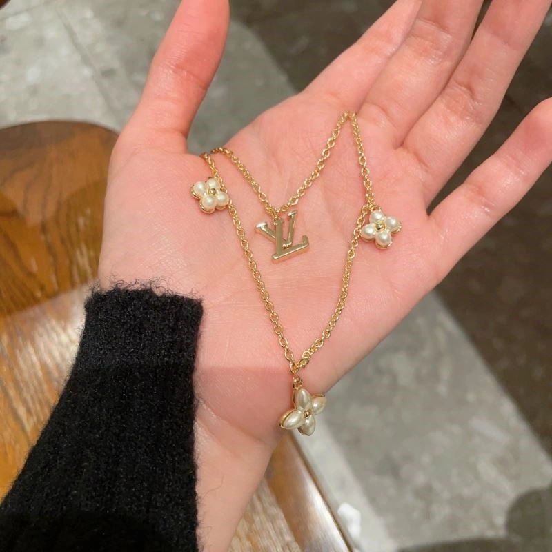 Louis Vuitton Necklaces TimelessDesign 248530