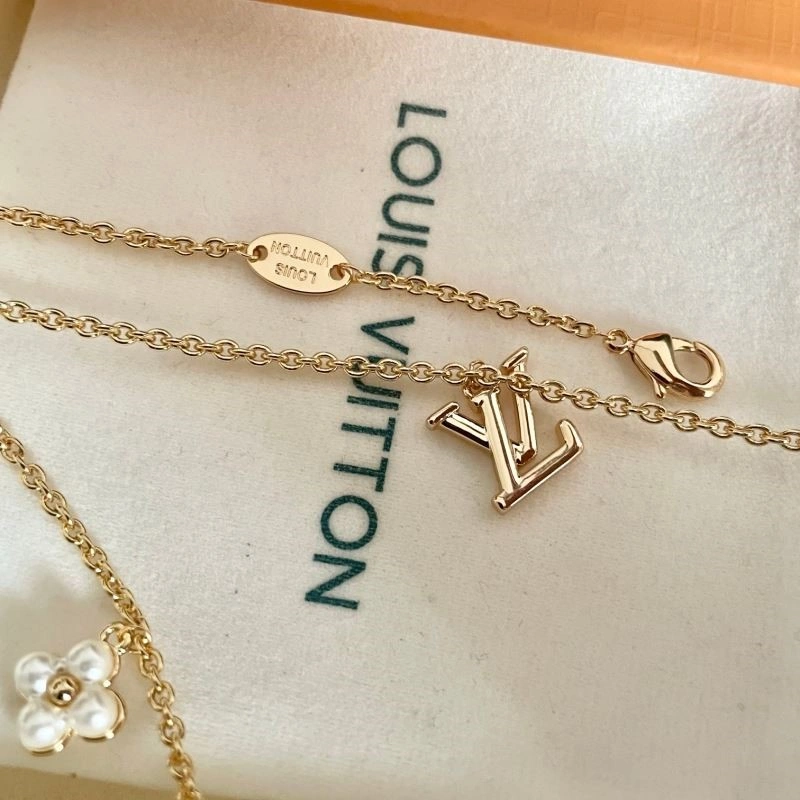 Louis Vuitton Necklaces TimelessDesign 248530