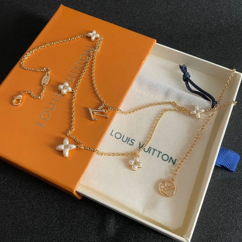 Louis Vuitton Necklaces TimelessDesign 248530