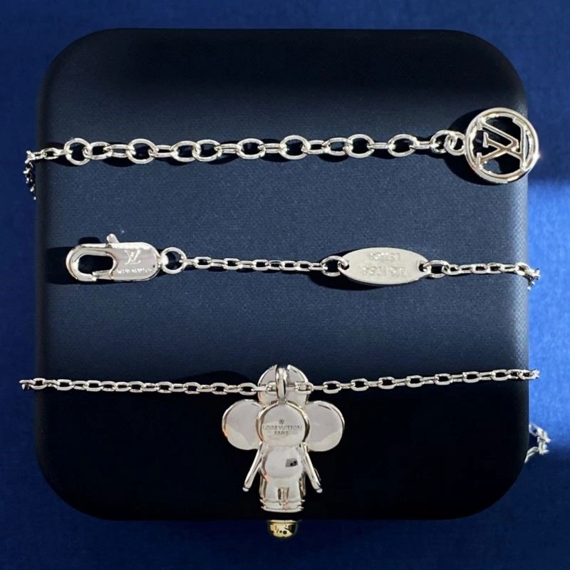 Louis Vuitton Necklaces Vibrant 248546