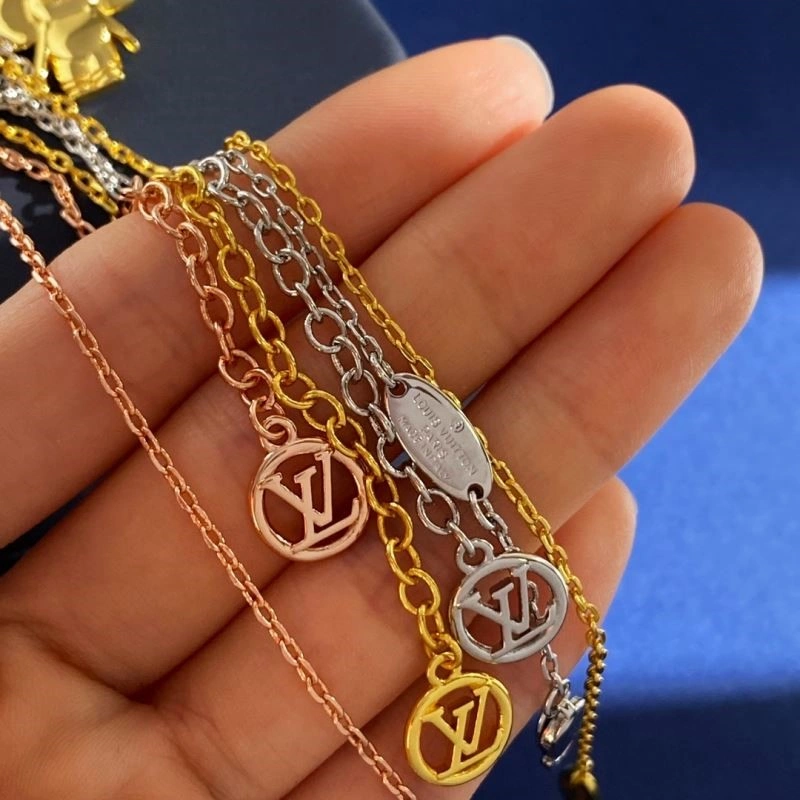 Louis Vuitton Necklaces Vibrant 248546