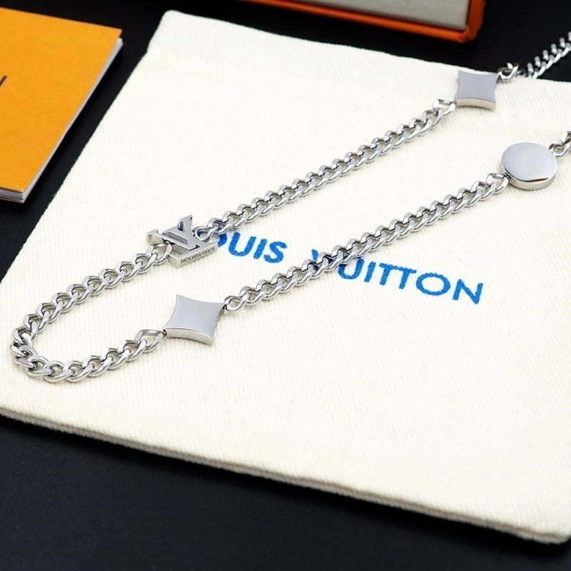Unisex Louis Vuitton Necklaces 248549