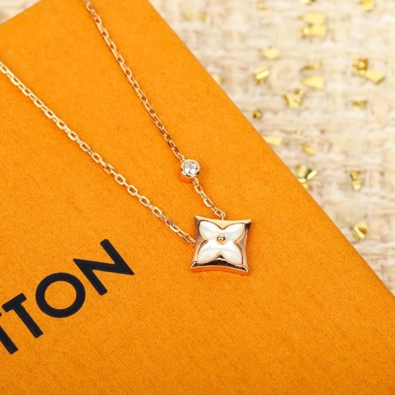 Louis Vuitton Necklaces Stylish 248547