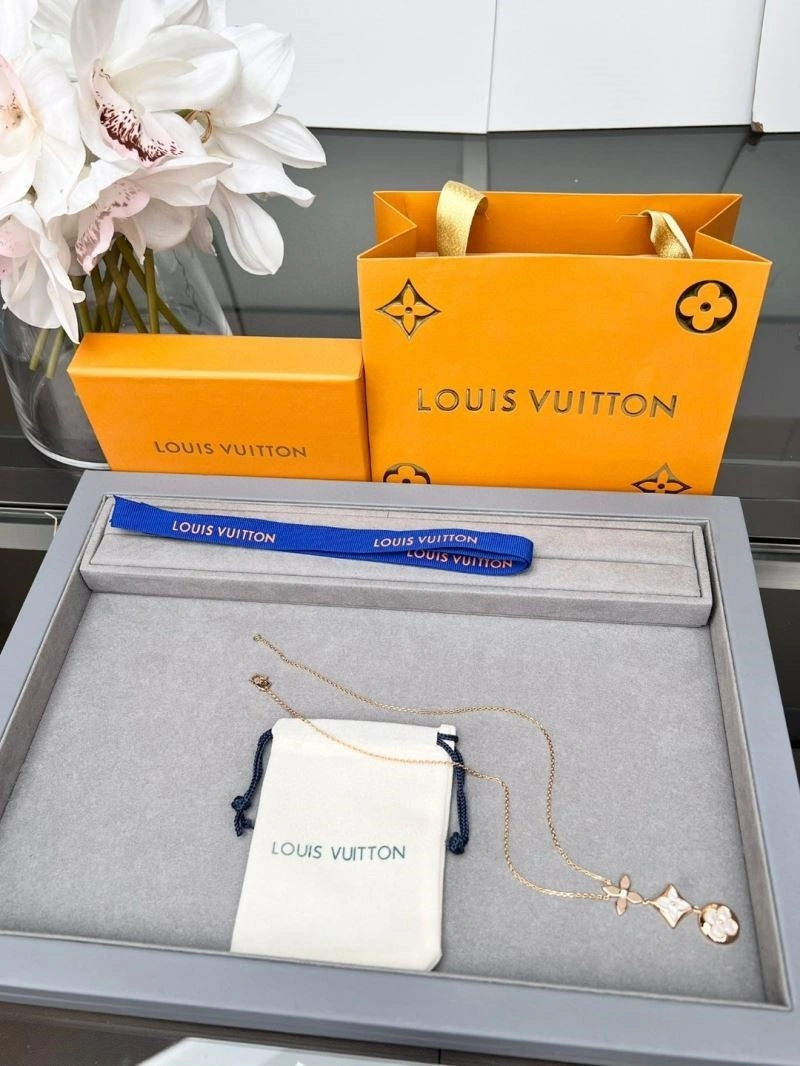 Practical Louis Vuitton Necklaces 248540
