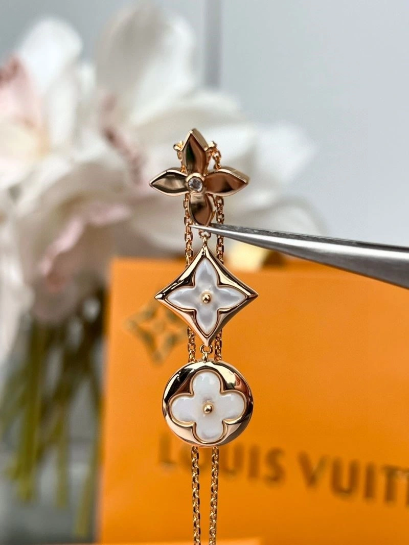 Practical Louis Vuitton Necklaces 248540