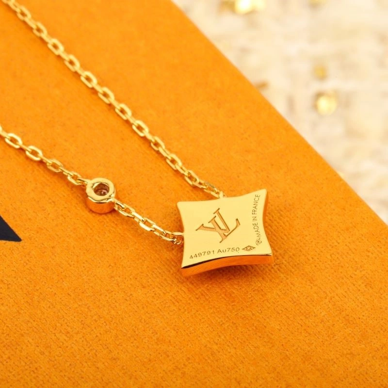 Louis Vuitton Necklaces Refined 248526