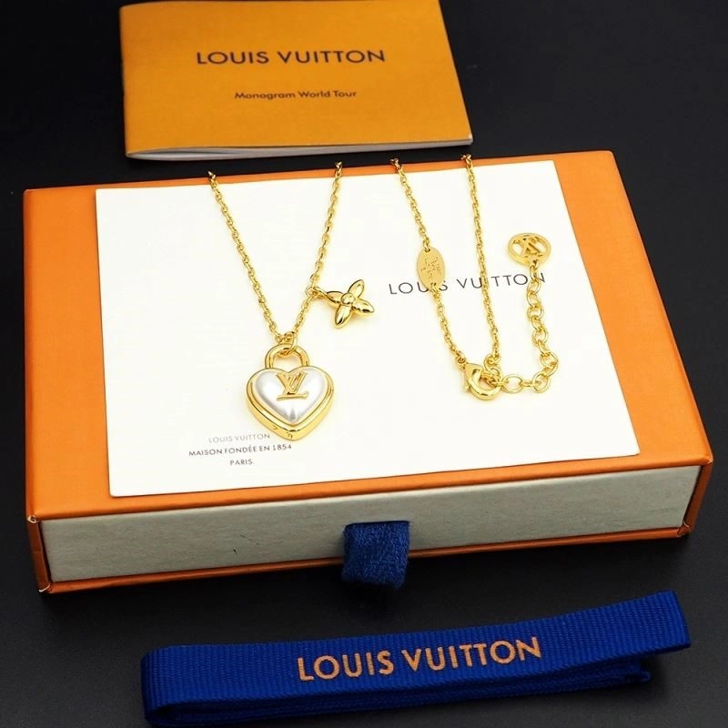 Louis Vuitton Necklaces Effortless 248533