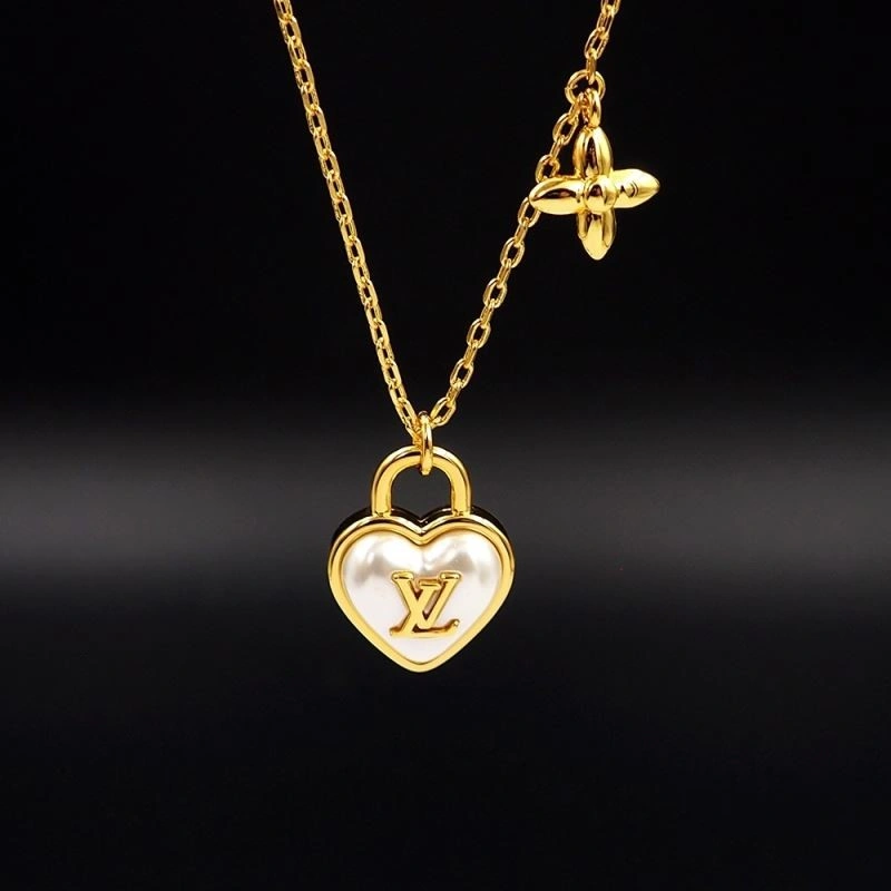 Louis Vuitton Necklaces Effortless 248533