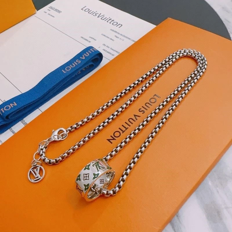 Louis Vuitton Necklaces Soft 248541