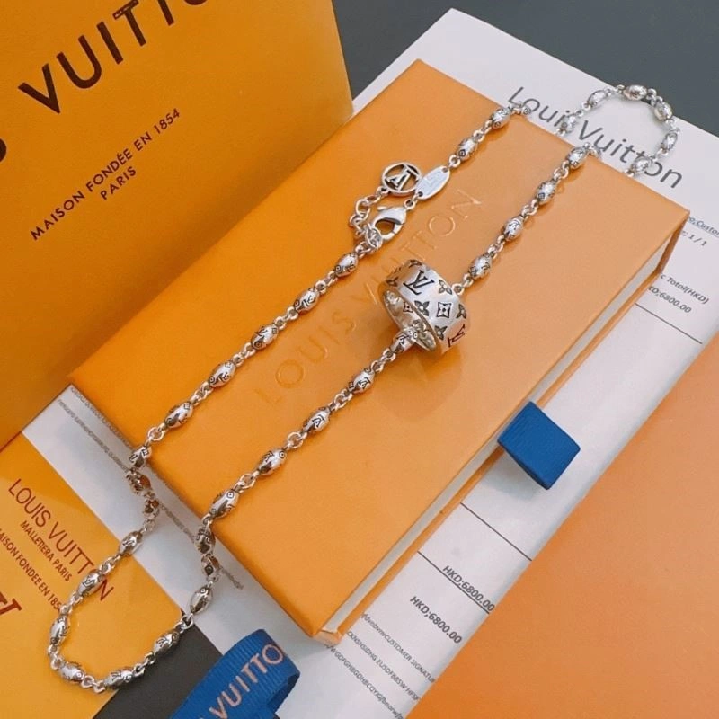 Louis Vuitton Necklaces Reliable 248519