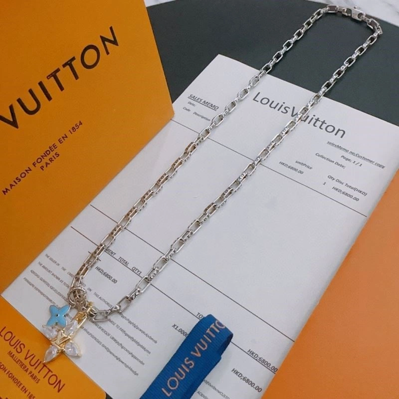 Breathable Louis Vuitton Necklaces 248523