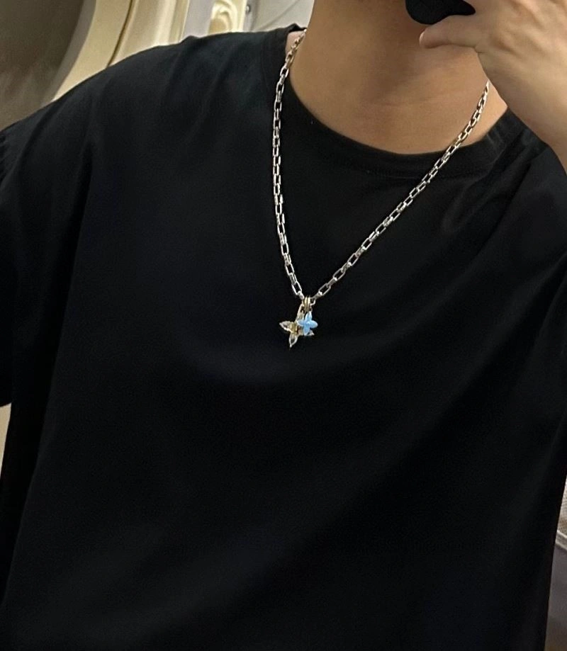 Breathable Louis Vuitton Necklaces 248523