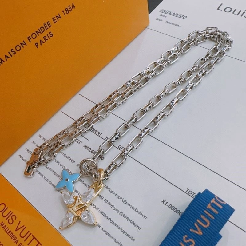 Breathable Louis Vuitton Necklaces 248523