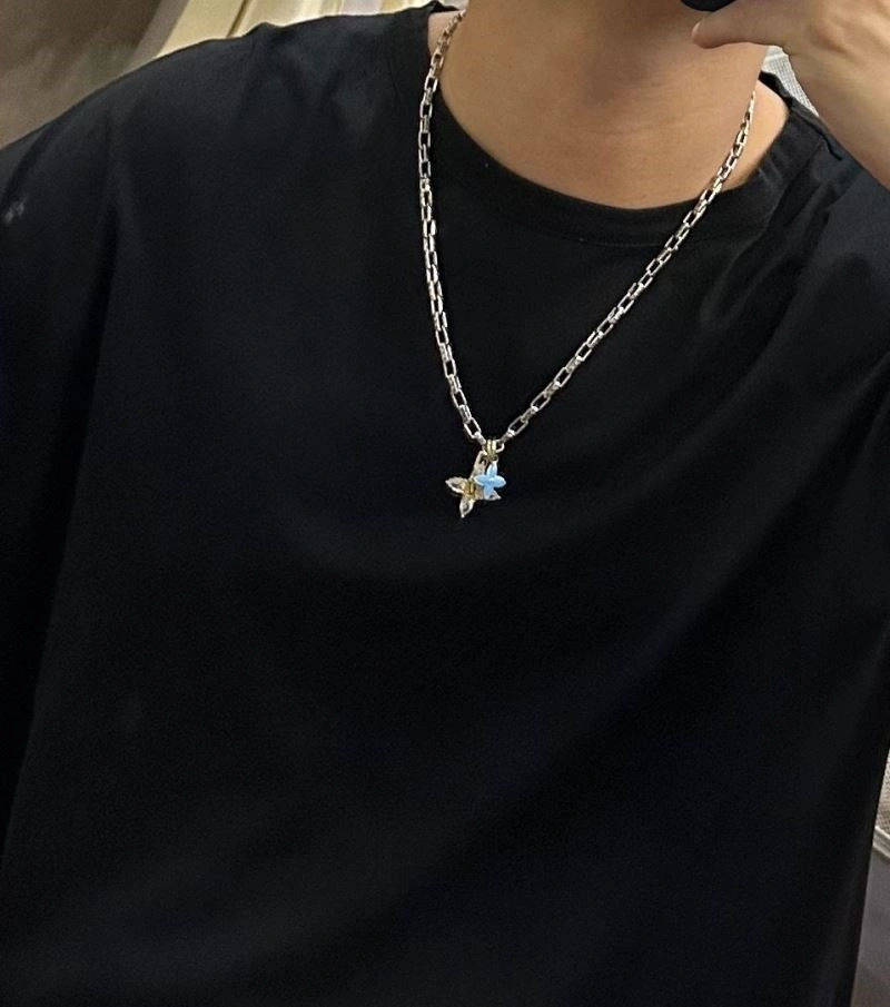 Breathable Louis Vuitton Necklaces 248523
