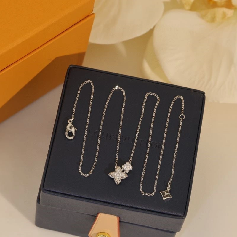 Louis Vuitton Necklaces Flexible 248518