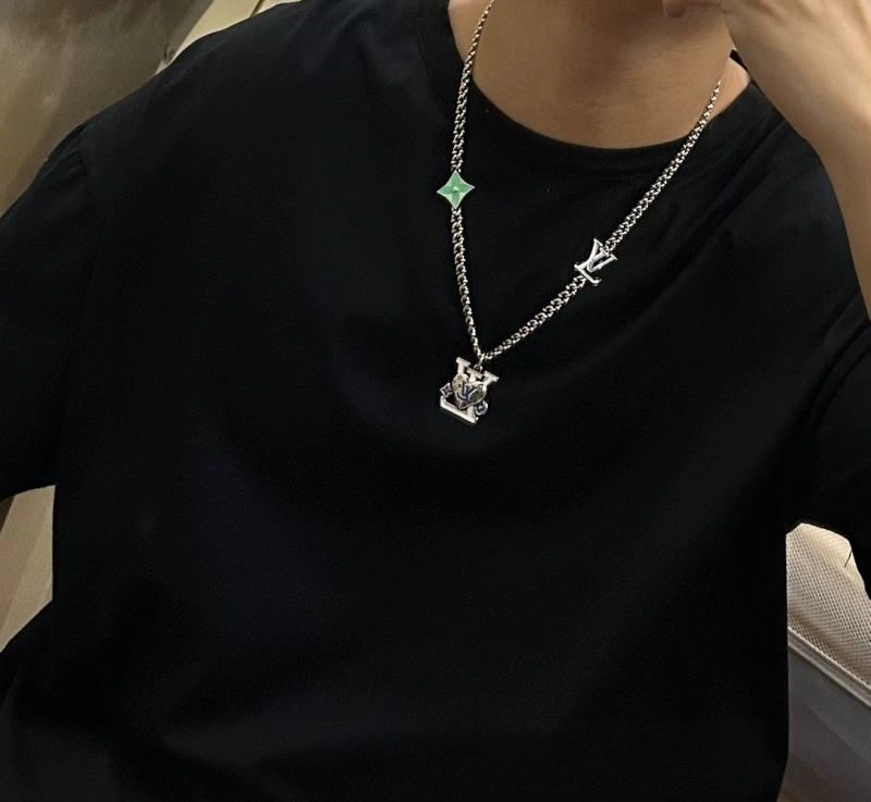 Louis Vuitton Necklaces Compact 248516