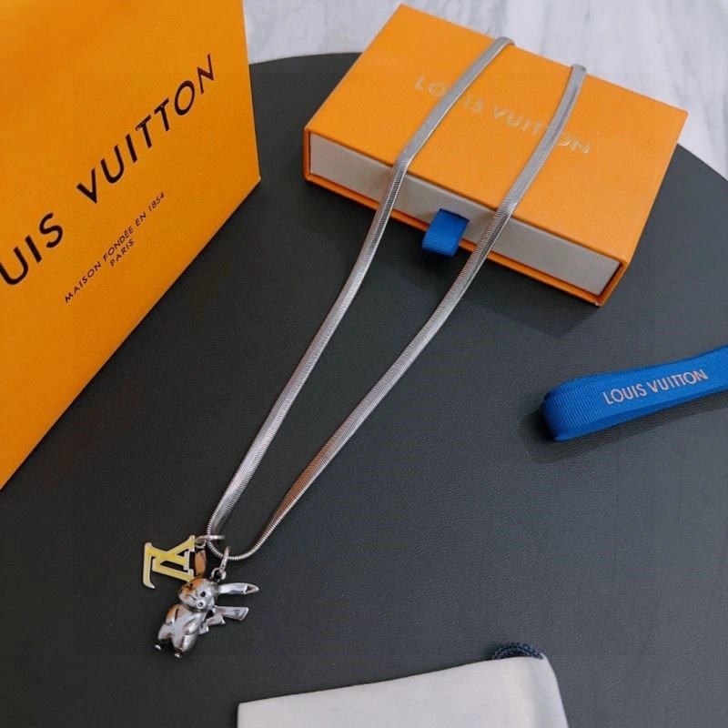 Louis Vuitton Necklaces Practical 248510