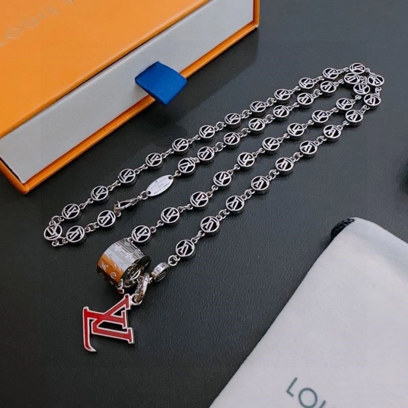 Minimalist Louis Vuitton Necklaces 248509