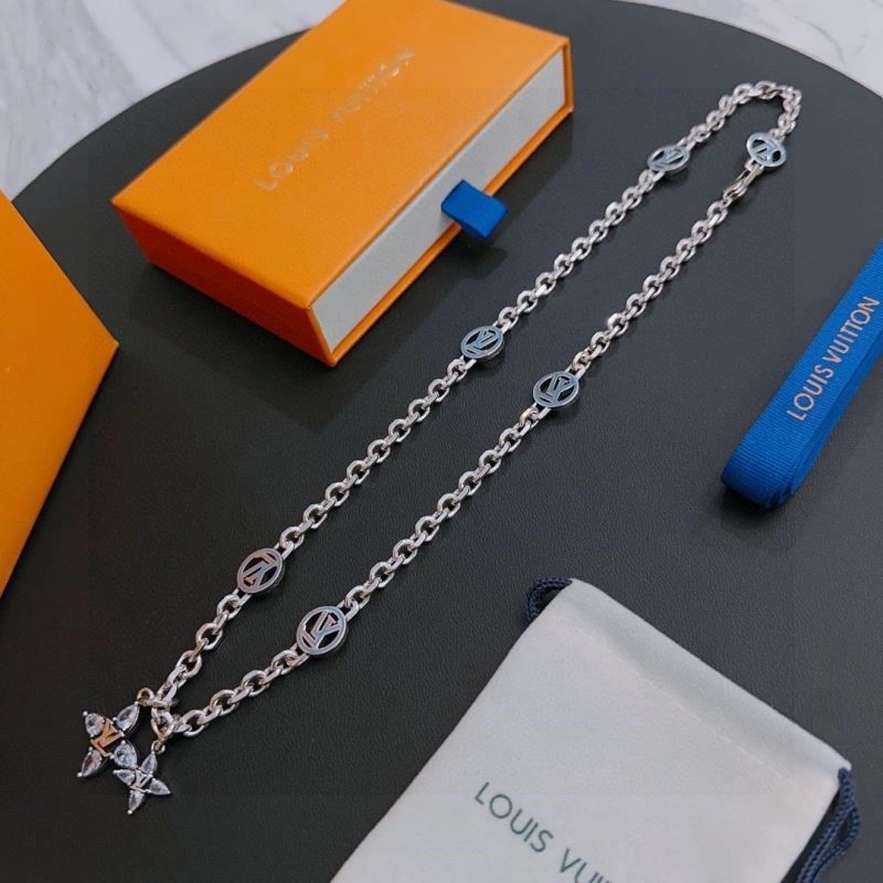 Louis Vuitton Necklaces AllSeason 248508