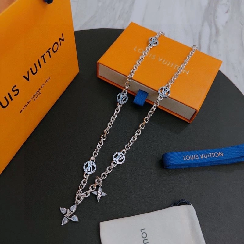 Louis Vuitton Necklaces AllSeason 248508