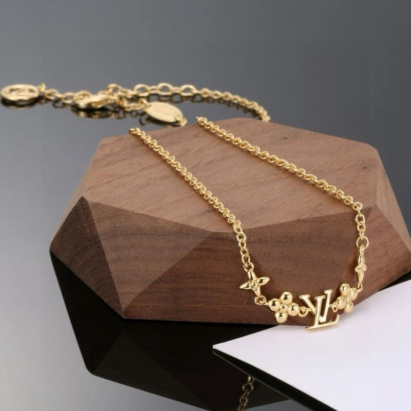Louis Vuitton Necklaces EasyMatch 248478