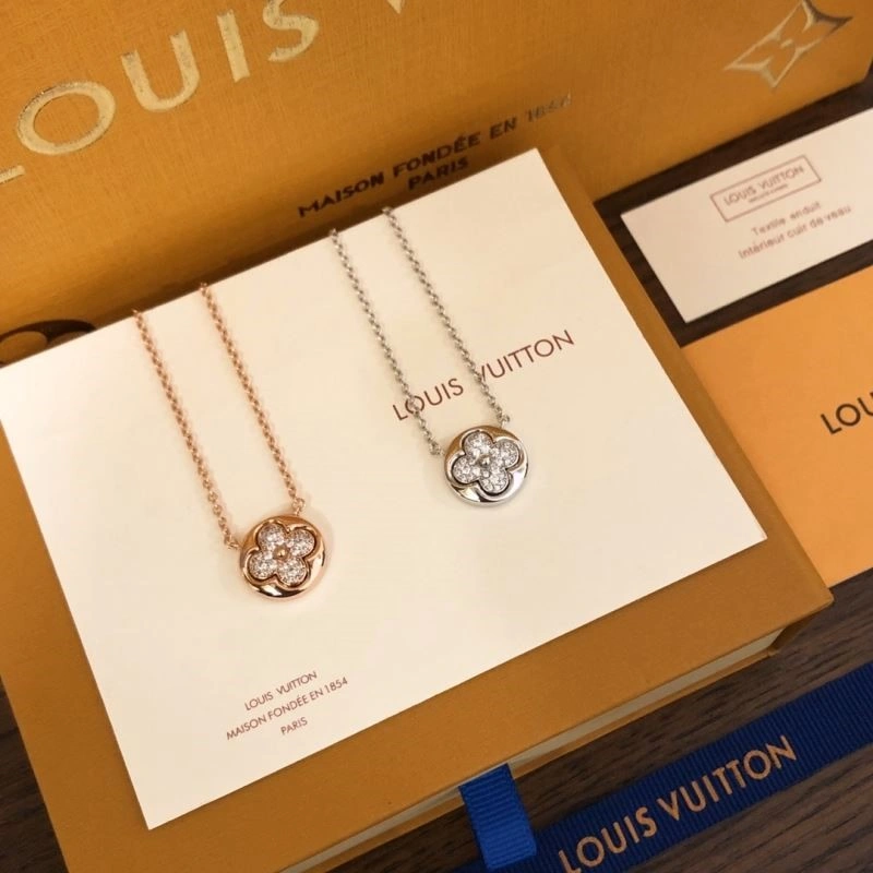 Louis Vuitton Necklaces Chic 248489