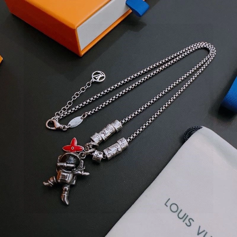 Vibrant Louis Vuitton Necklaces 248481
