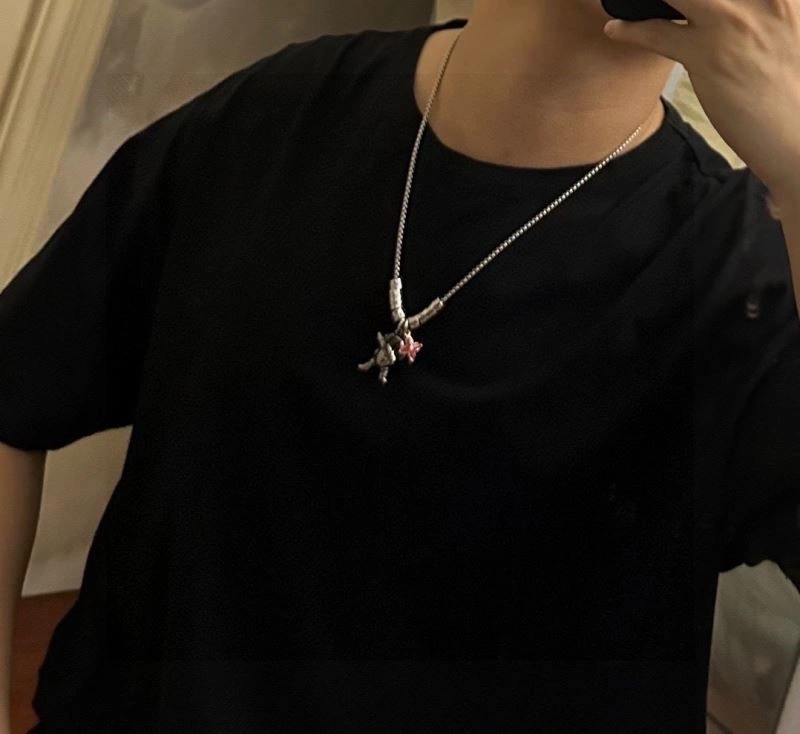 Vibrant Louis Vuitton Necklaces 248481