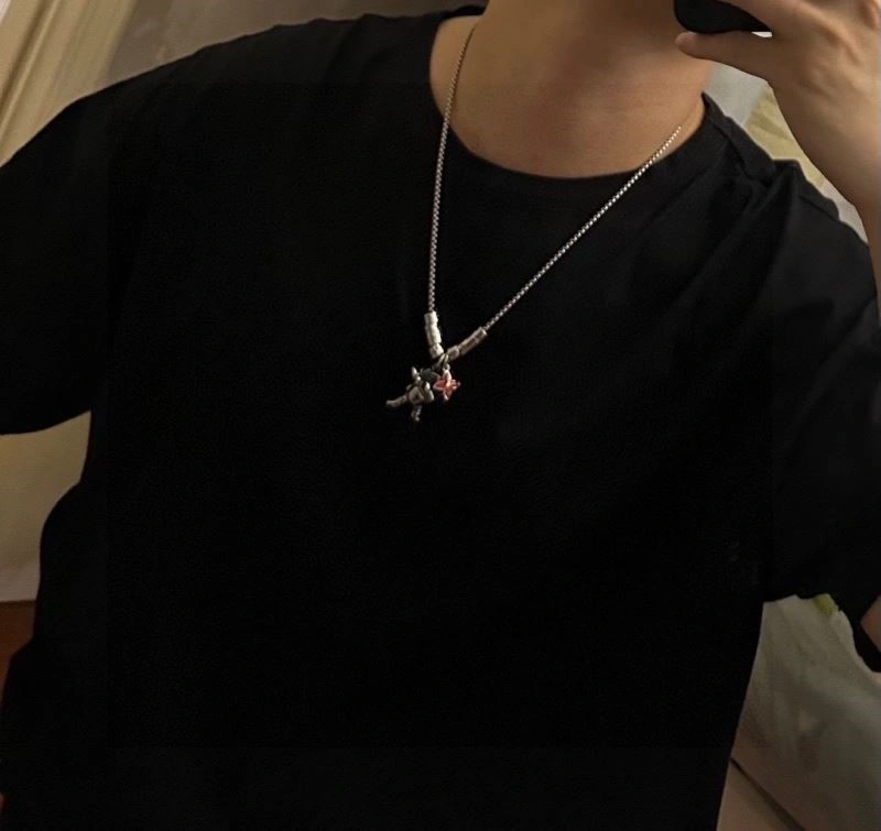 Vibrant Louis Vuitton Necklaces 248481