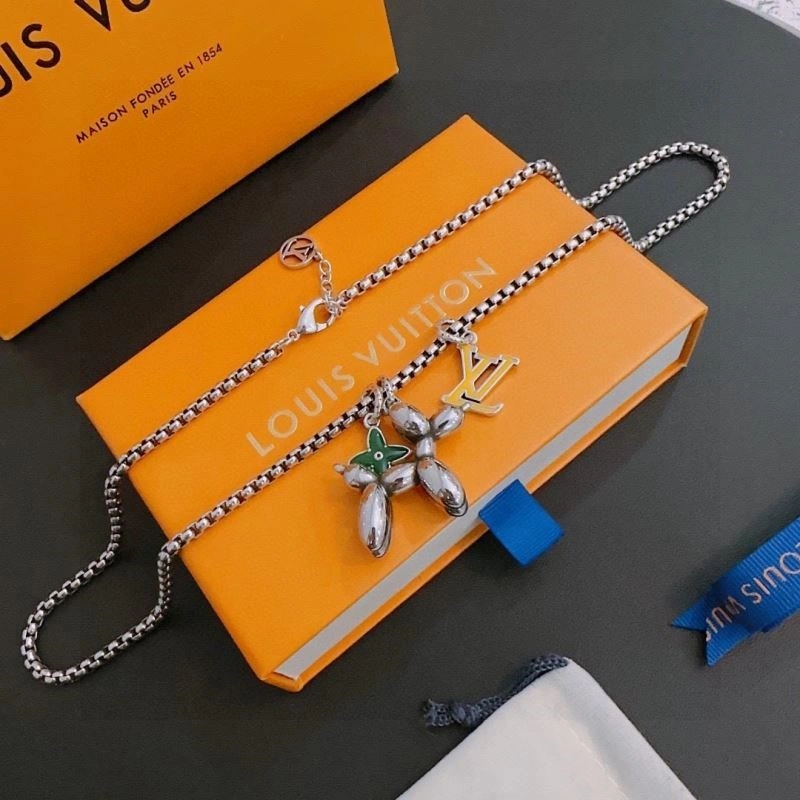 Louis Vuitton Necklaces StreetReady 248483