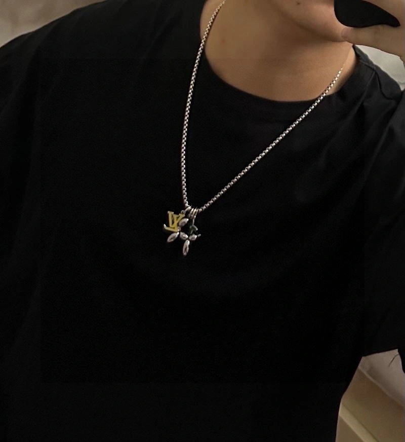 Louis Vuitton Necklaces StreetReady 248483