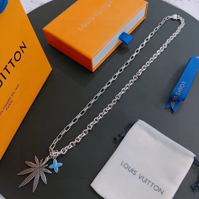 Louis Vuitton Necklaces TravelReady 248504