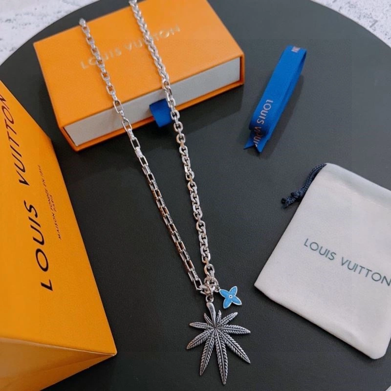Louis Vuitton Necklaces TravelReady 248504