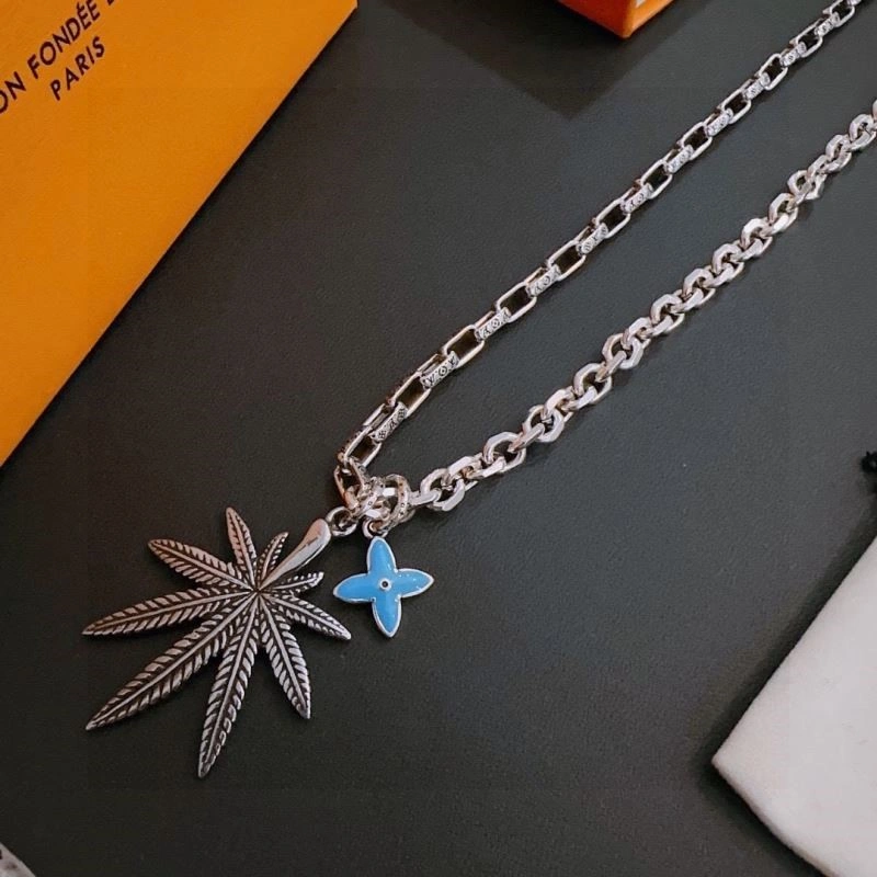 Louis Vuitton Necklaces TravelReady 248504