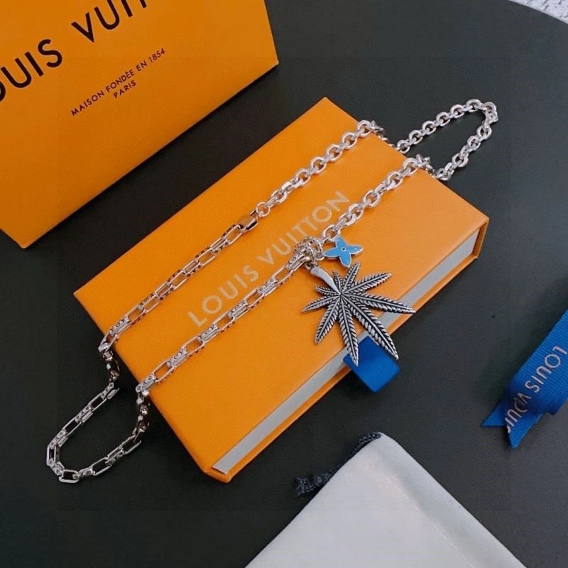 Louis Vuitton Necklaces TravelReady 248504