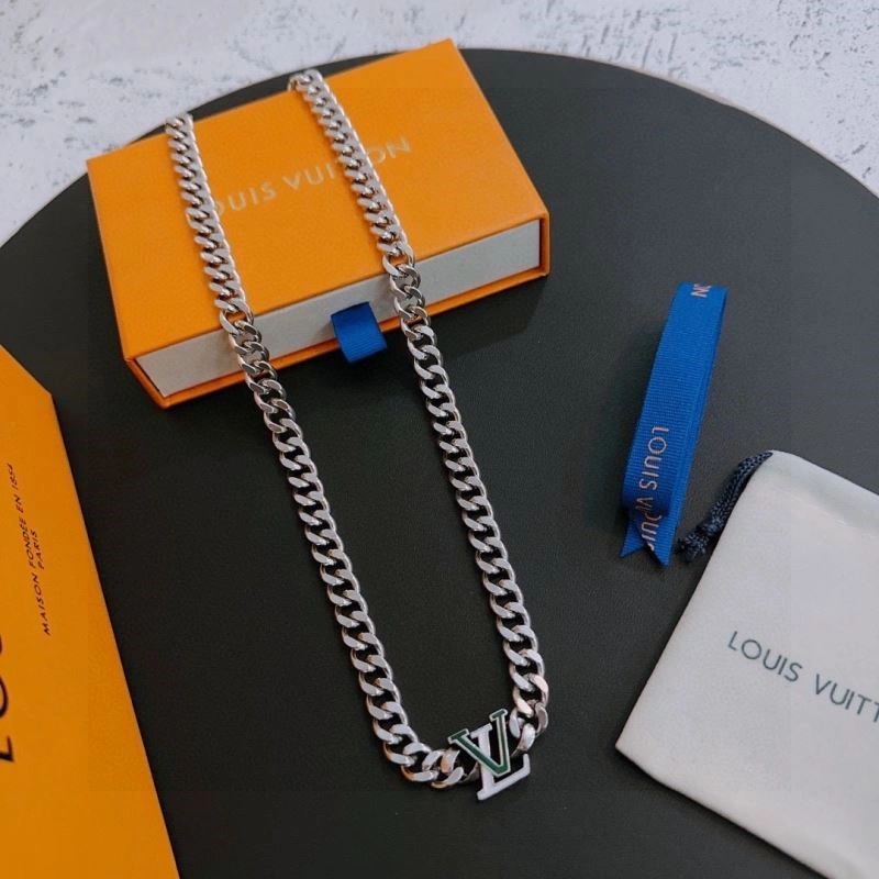 Unisex Louis Vuitton Necklaces 248494