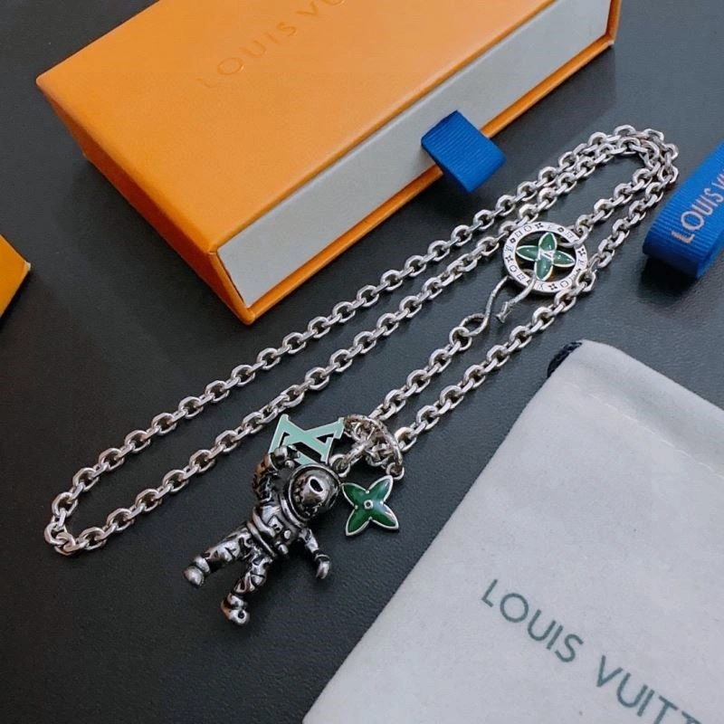 Louis Vuitton Necklaces Durable 248495