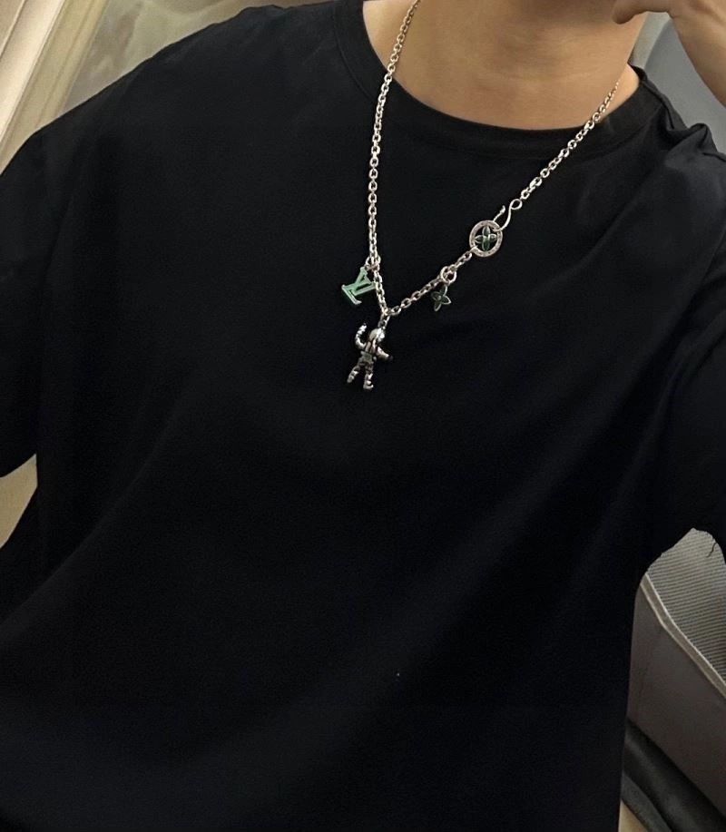 Louis Vuitton Necklaces Durable 248495