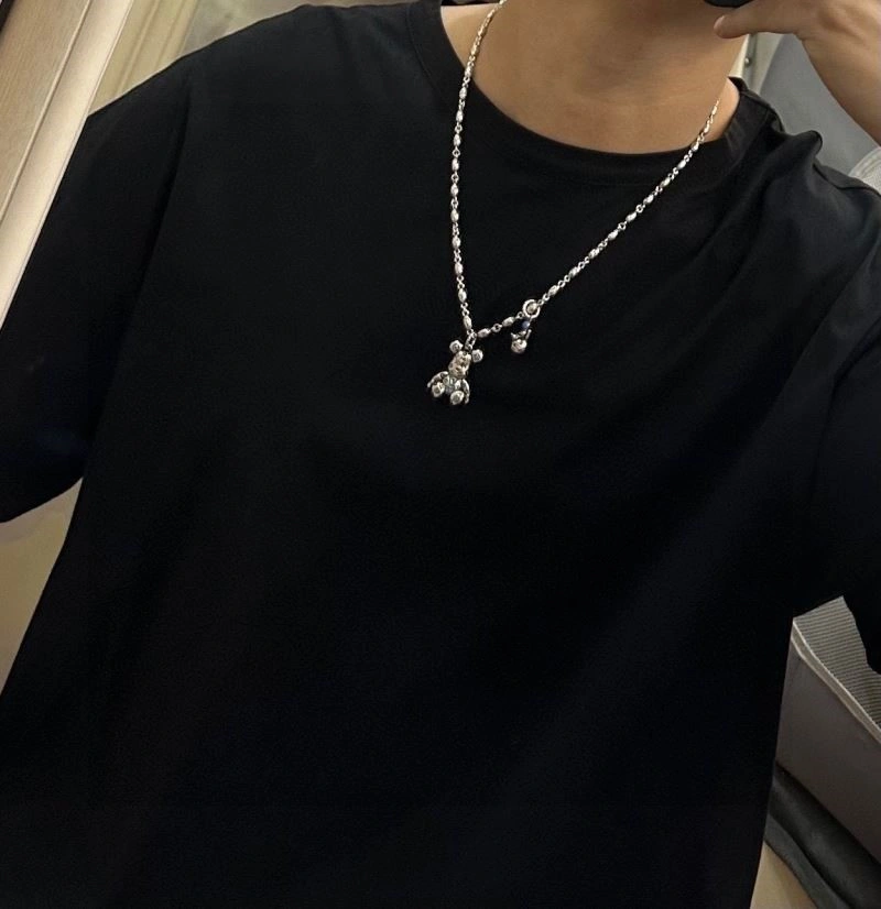 Louis Vuitton Necklaces Bold 248496