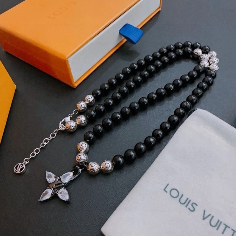 Louis Vuitton Necklaces Durable 248486
