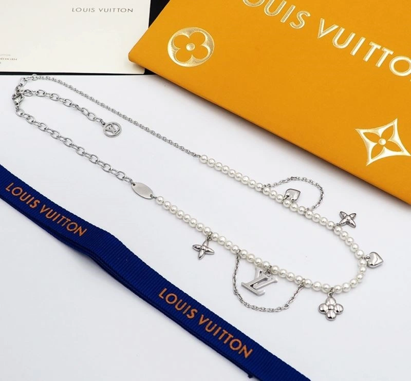 Louis Vuitton Necklaces SunProtective 248506