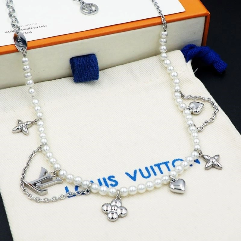 Louis Vuitton Necklaces SunProtective 248506