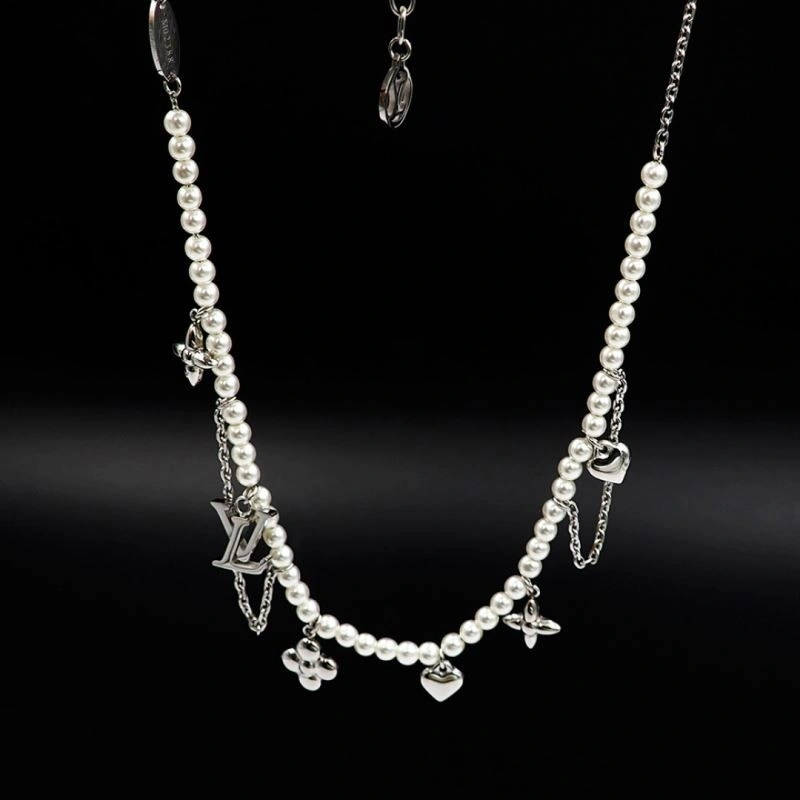 Louis Vuitton Necklaces SunProtective 248506
